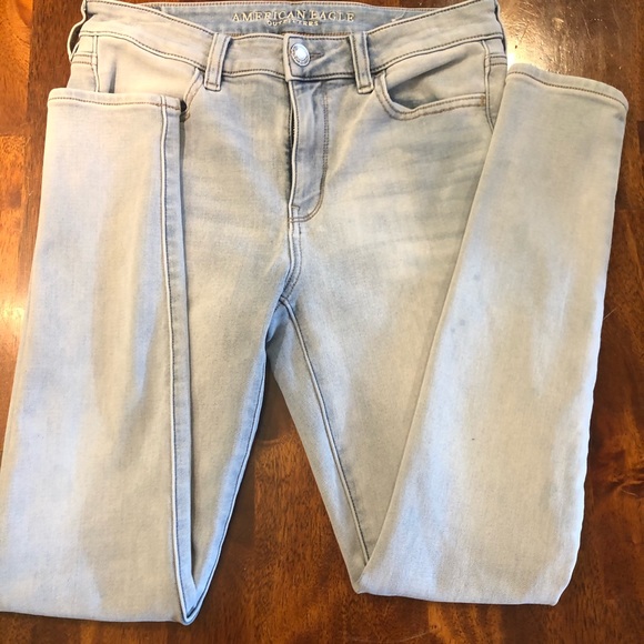 Light Wash American Eagle Skinny Jeans Size 8 - Picture 2 of 5